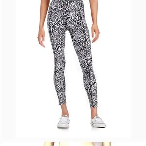 Betsey Johnson XS Leggings Capri Pants NWT